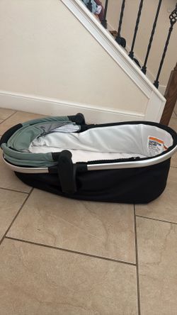 Mockingbird Bassinet