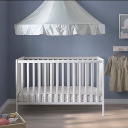 IKEA SUNDVIK Baby Crib