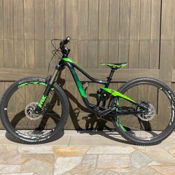 2017 Giant Trance Mountain Bikes Size Xs