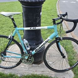 Bianchi 1885 61cm Aluminum Carbon Fiber Campagnolo Groupset Road Bike....