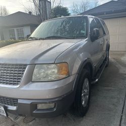 2004 ford expedition 