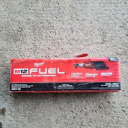 Milwaukee M12 Fuel 12v Lithium-ion Brushless Cordless High Speed 3/8 In. Ratchet 