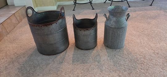 3 Metal Buckets