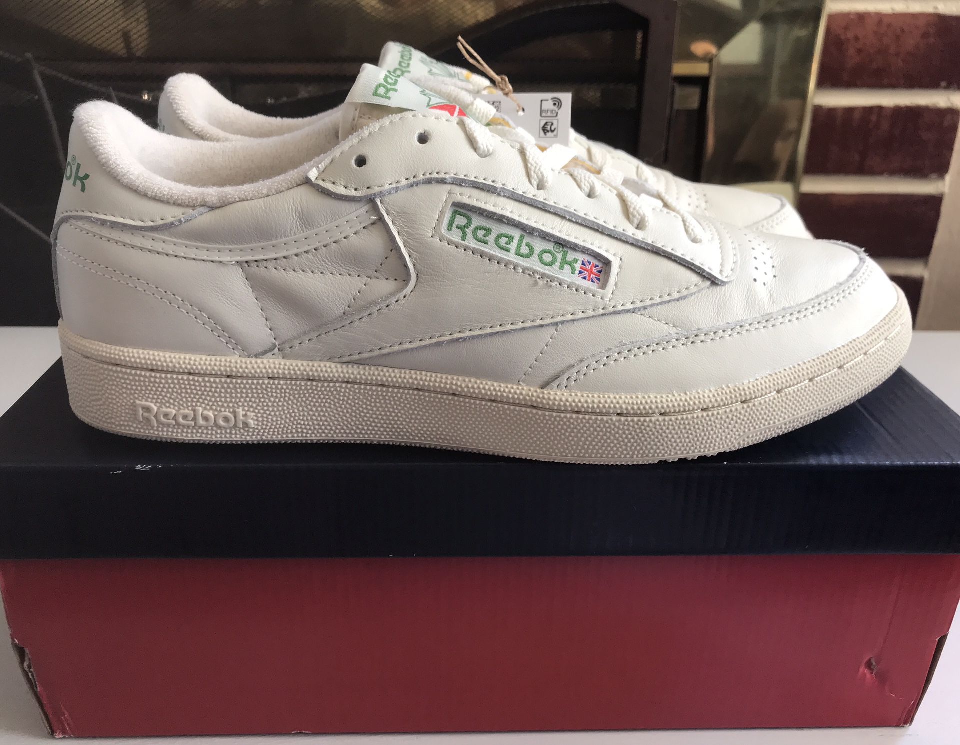 Tag fat glans frekvens (NEW) (1 AVAILABLE) MEN'S REEBOK CLUB C 85 VINTAGE SNEAKERS - SIZE: 10  (MSRP: $85) for Sale in Compton, CA - OfferUp