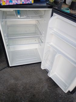 used RCA Refrigerator In Good Condition Available