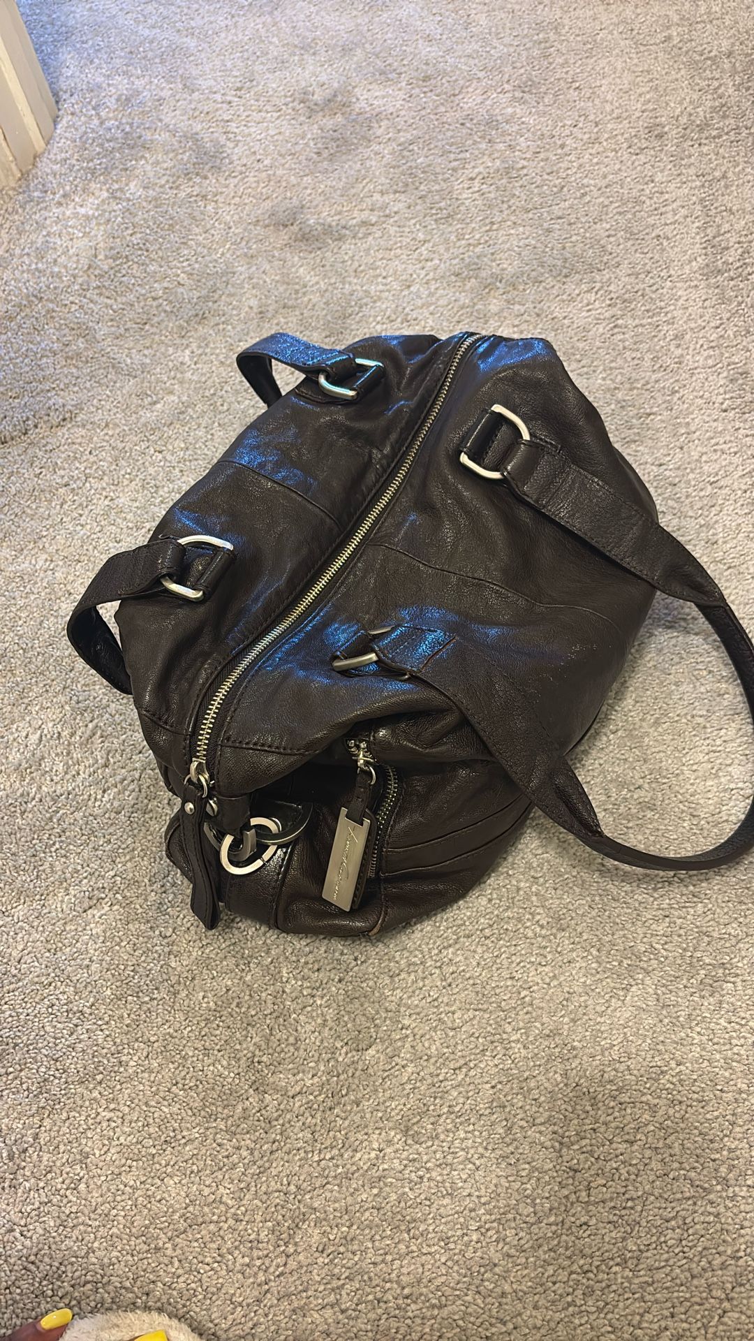 Kenneth Cole Leather Hand Bag 