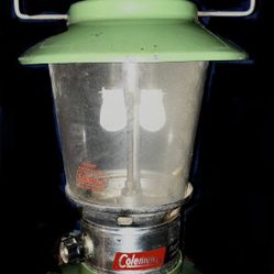 Vintage COLEMAN 5114C Dual Butane / Propane 2 Mantle Camping Lantern 
