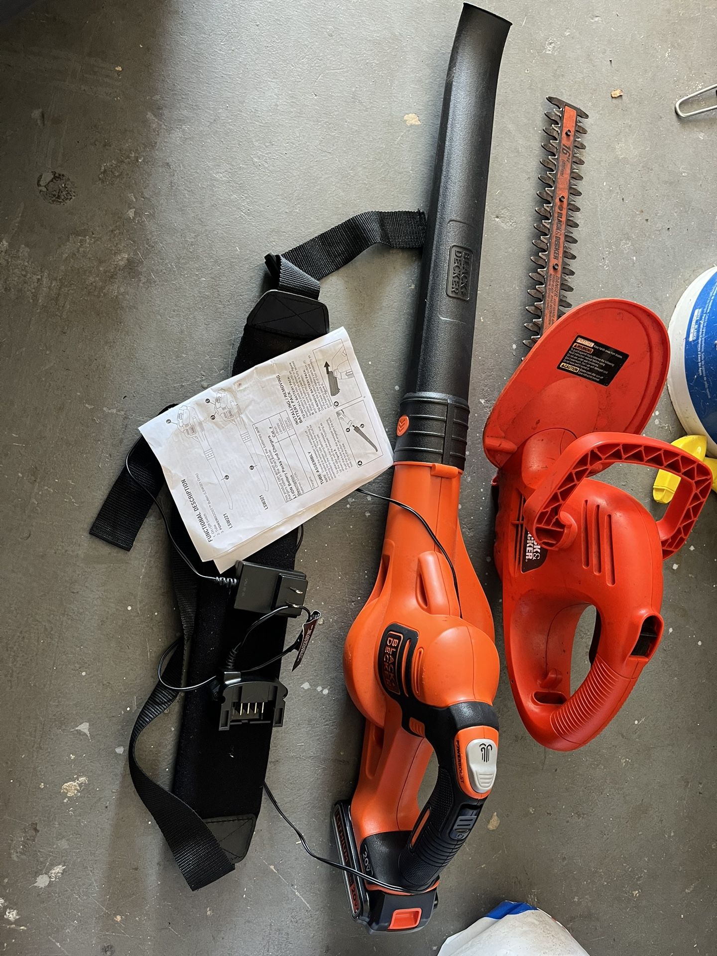 Black And Decker Blower 20v And Hedge Trimmer