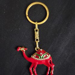 Gold Tone Enamel& Rhinestone Camel Key Chain 4"x2" Red & Gold