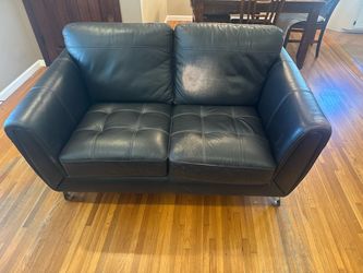 Leather loveseat and matching chair