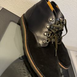 Timberland Abington:  Mens Boots Size 11