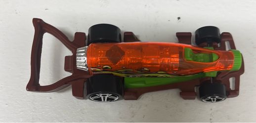 2021 Experimotors Carbonator, orange/green Bottle-opener car