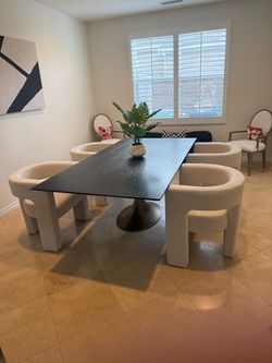 RH Areo Dining Table