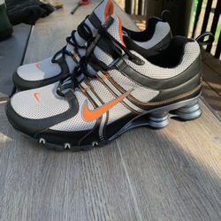 New 2008 Nike Shox