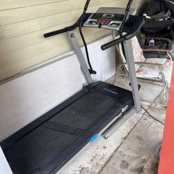 Pro Form Inclining Treadmill 