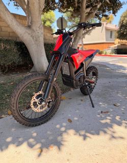 E-RONGE Spark X1 Electric Dirt Bike