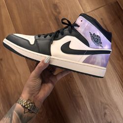 Jordan 1 Mid Size 12.5 men
