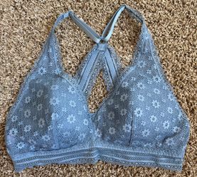 NWT Victoria’s Secret Racerback Lace Bralette Large