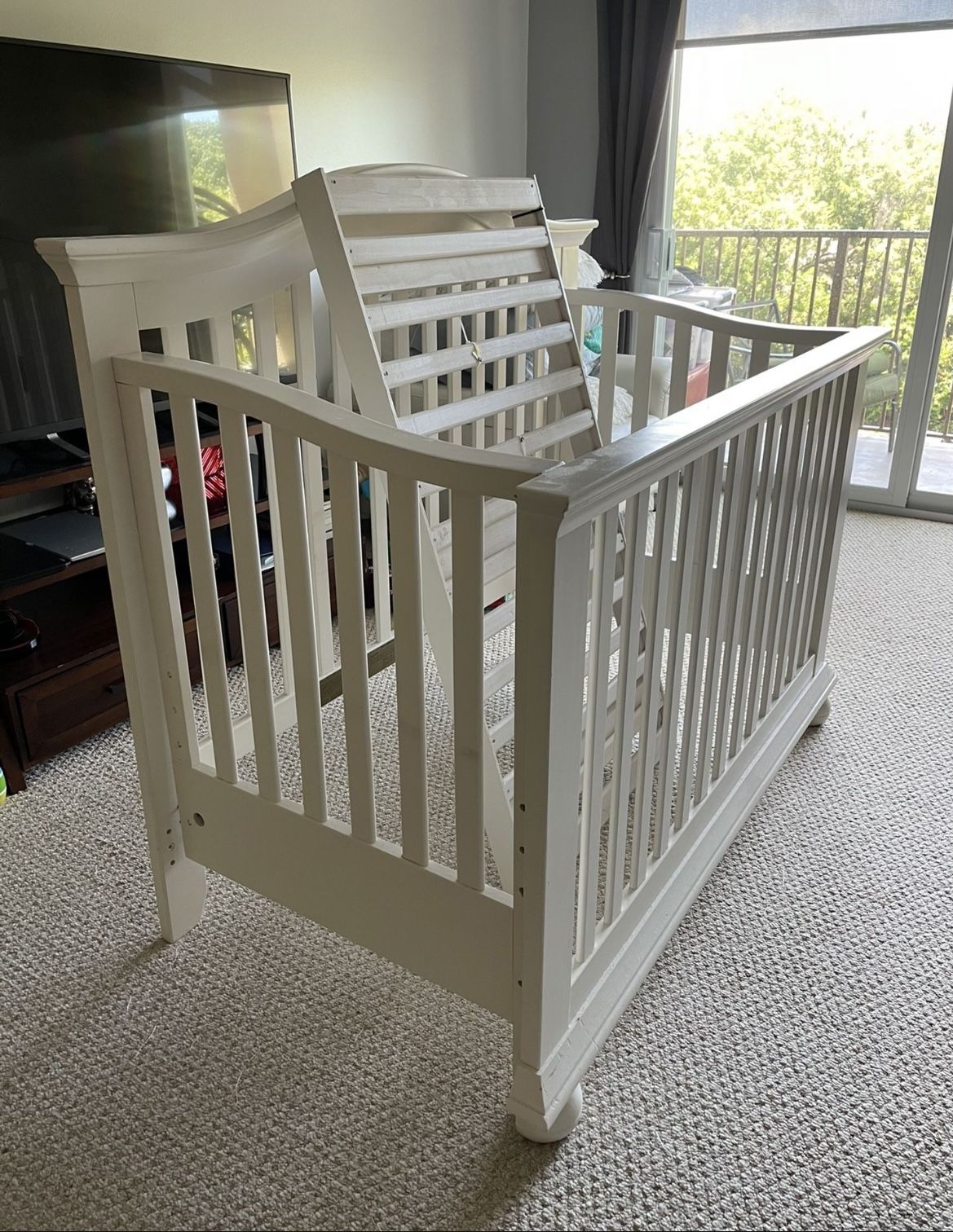 Crib For Baby With Mattress 