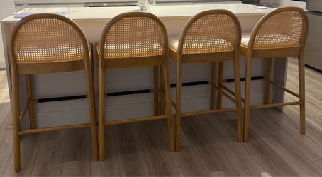Set of 4 - rattan bar stools 29 inch