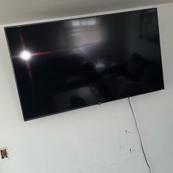 65 INCH ROKU TV ONN