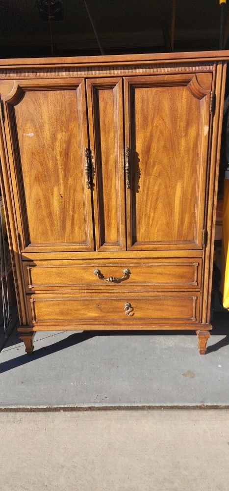 Armoire
