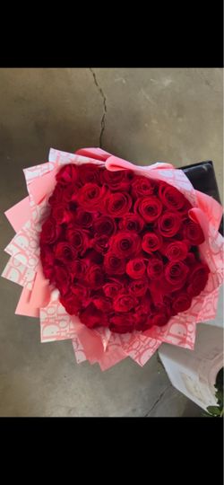Red roses bouquet