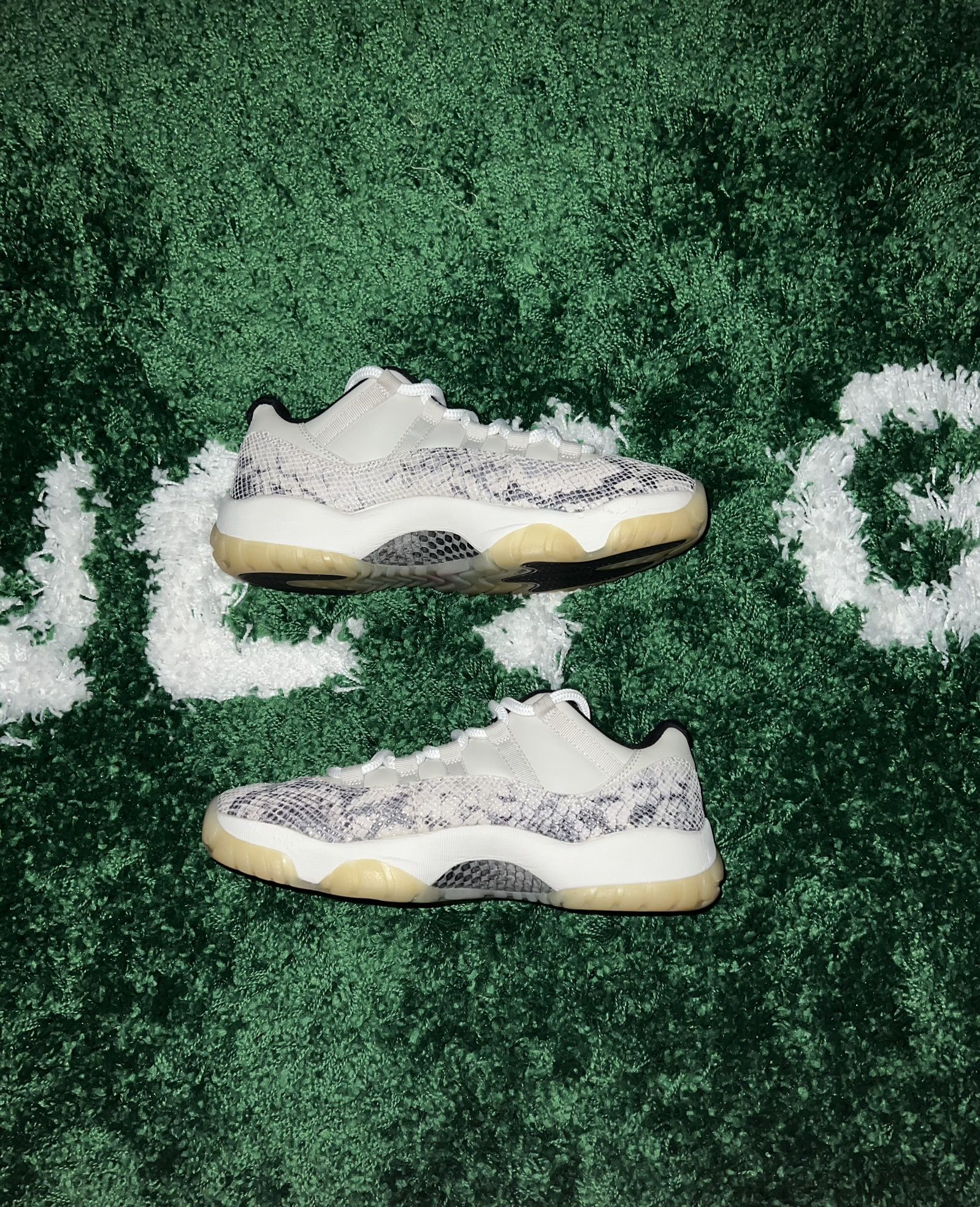 Jordan 11 Retro Low Snake Light Bone