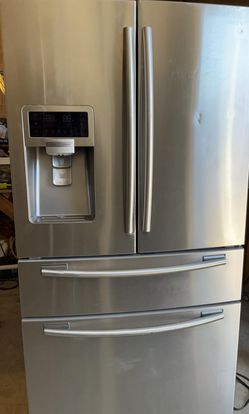 Samsung 4-Door Stainless Steel Fridge
