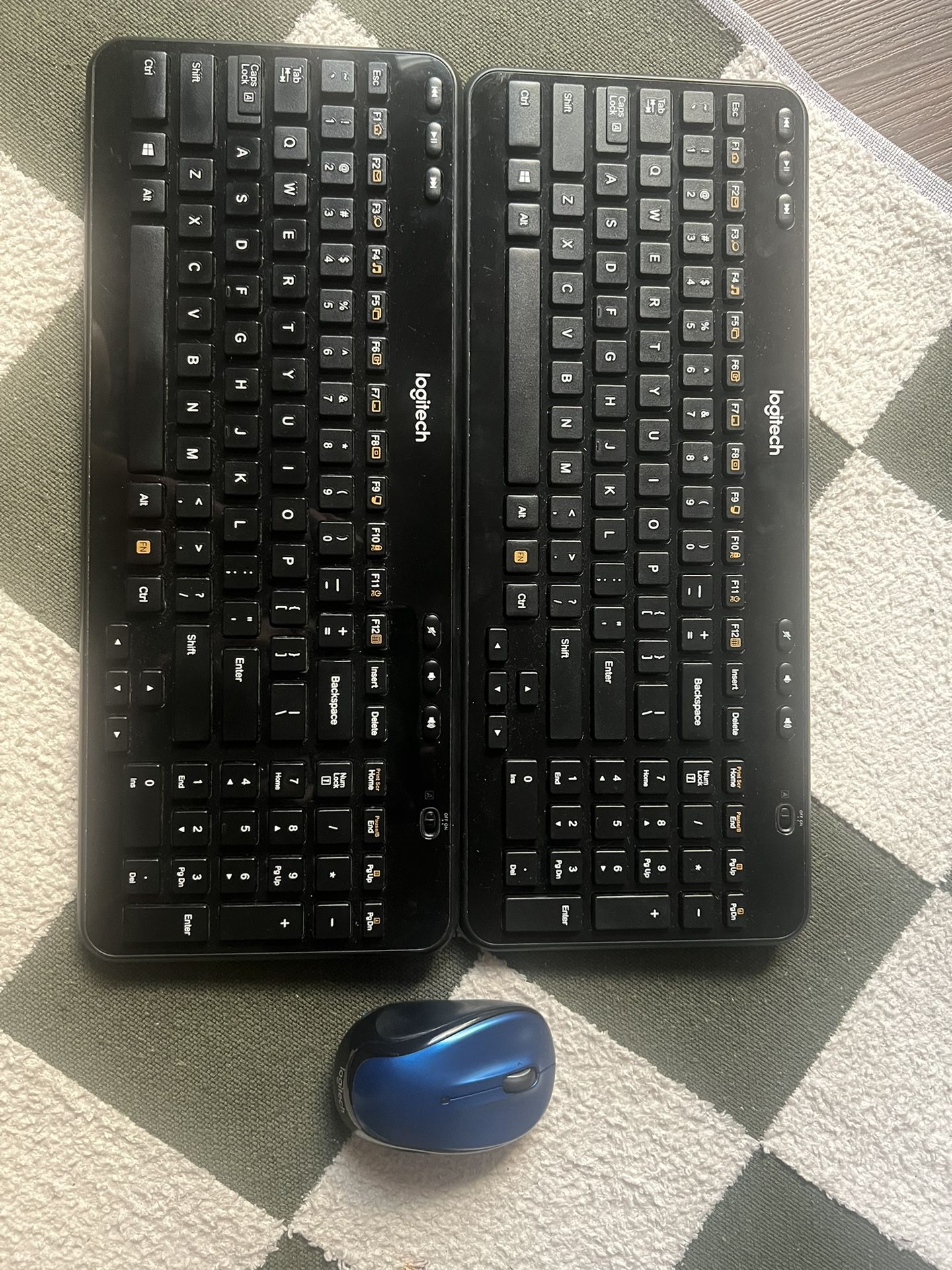 Wireless Logitec Keyboards and mouse