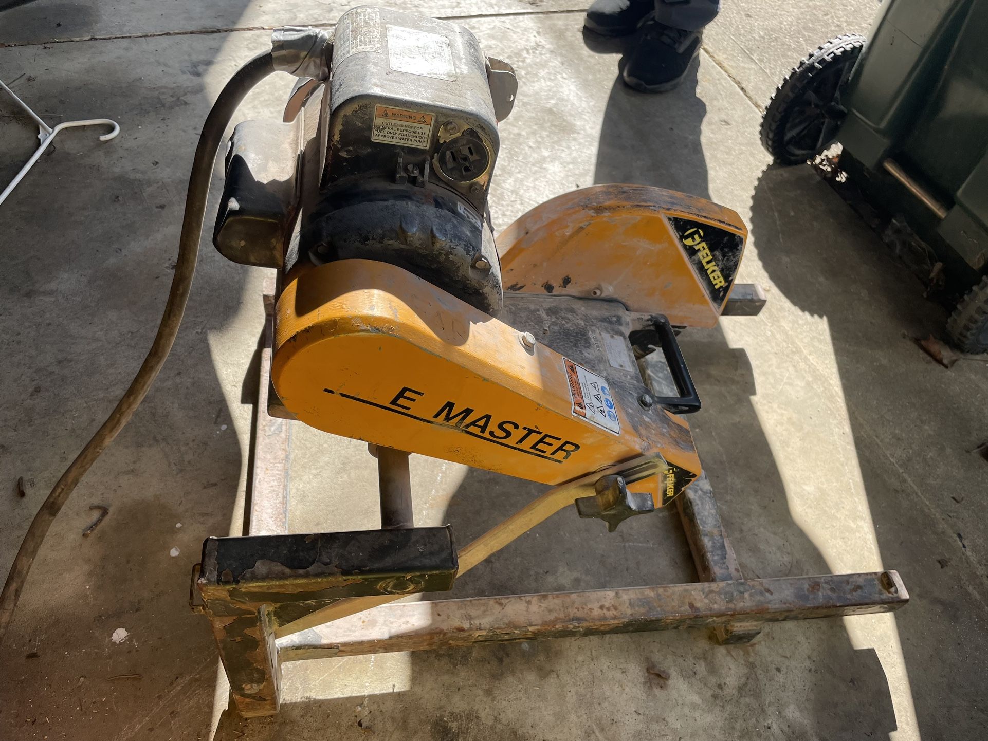 Felker Master Tile Saw