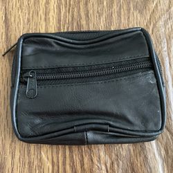 NIB - black leather wallet with 3 zippers and attached key ring inside 
