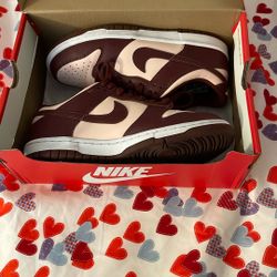 Nike Dunks 
