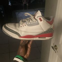 Jordan 3s Fire Reds 