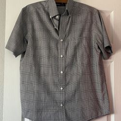 RoundTree & Yorke Men's Gray Checkered Short Sleeve Shirt