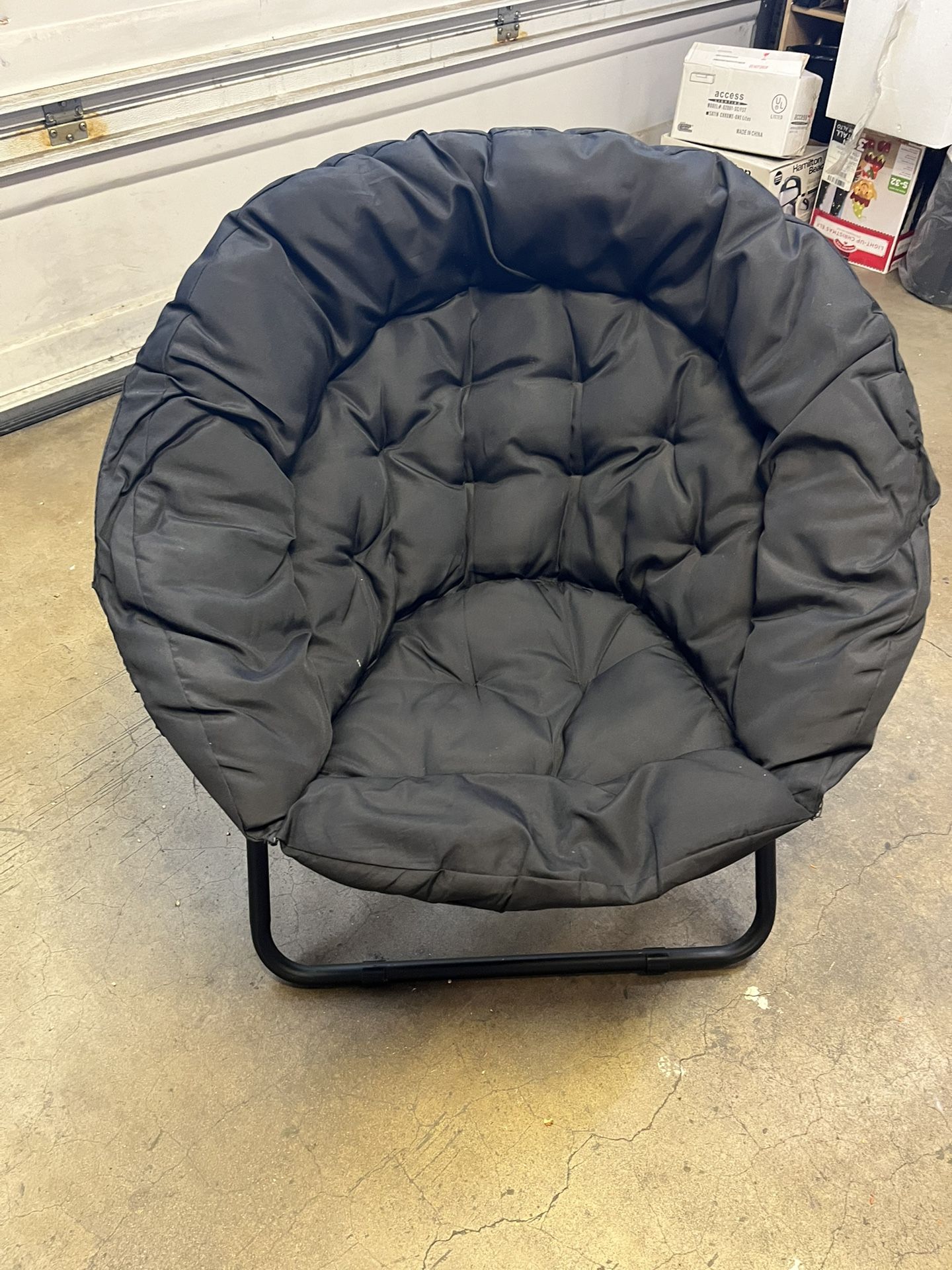 Folding Round Chair