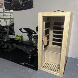 Personal size infrared sauna
