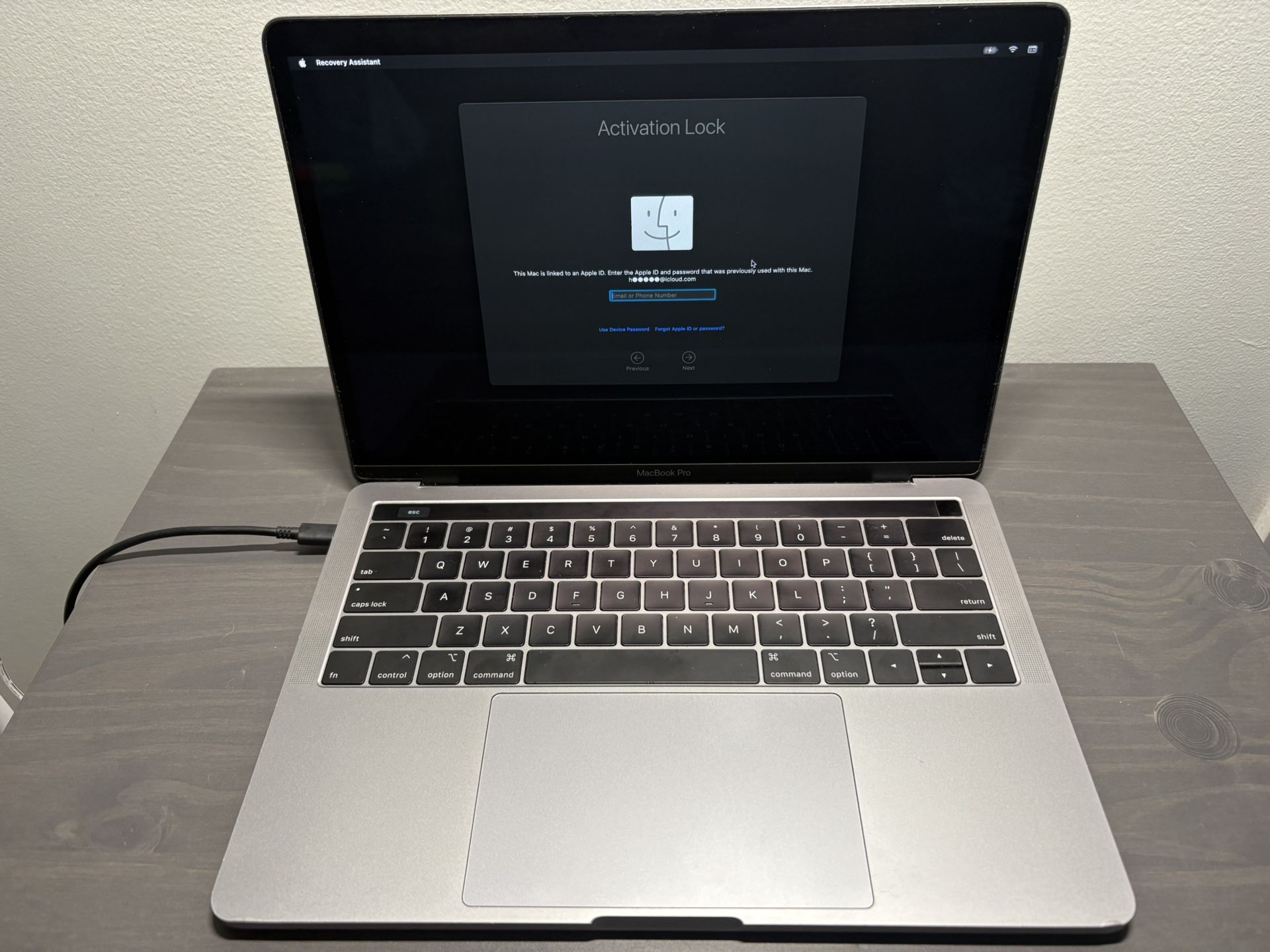 MacBook Pro 2019 Read Description!