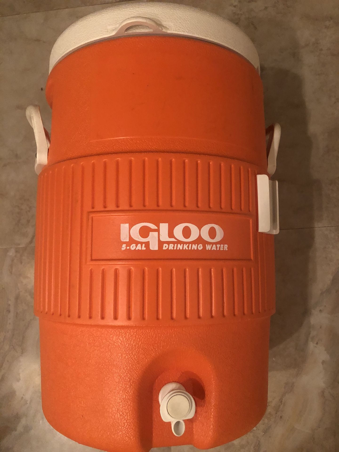 2 WATER COOLERS, WATER COOLERS!!!