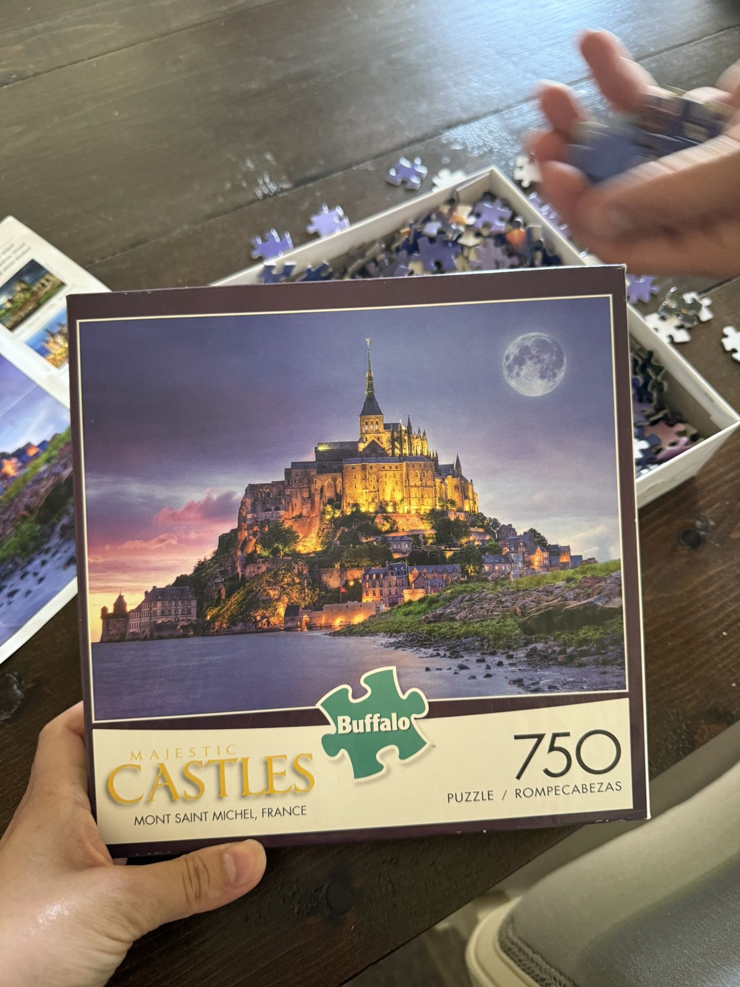 Free Jigsaw Puzzle - Missing 4 Pieces