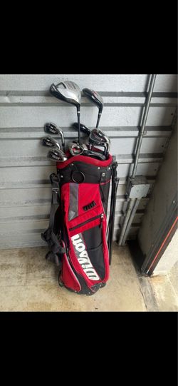 Wilson Golf Club Set with Stand Bag $150