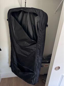 Travel garment hanger