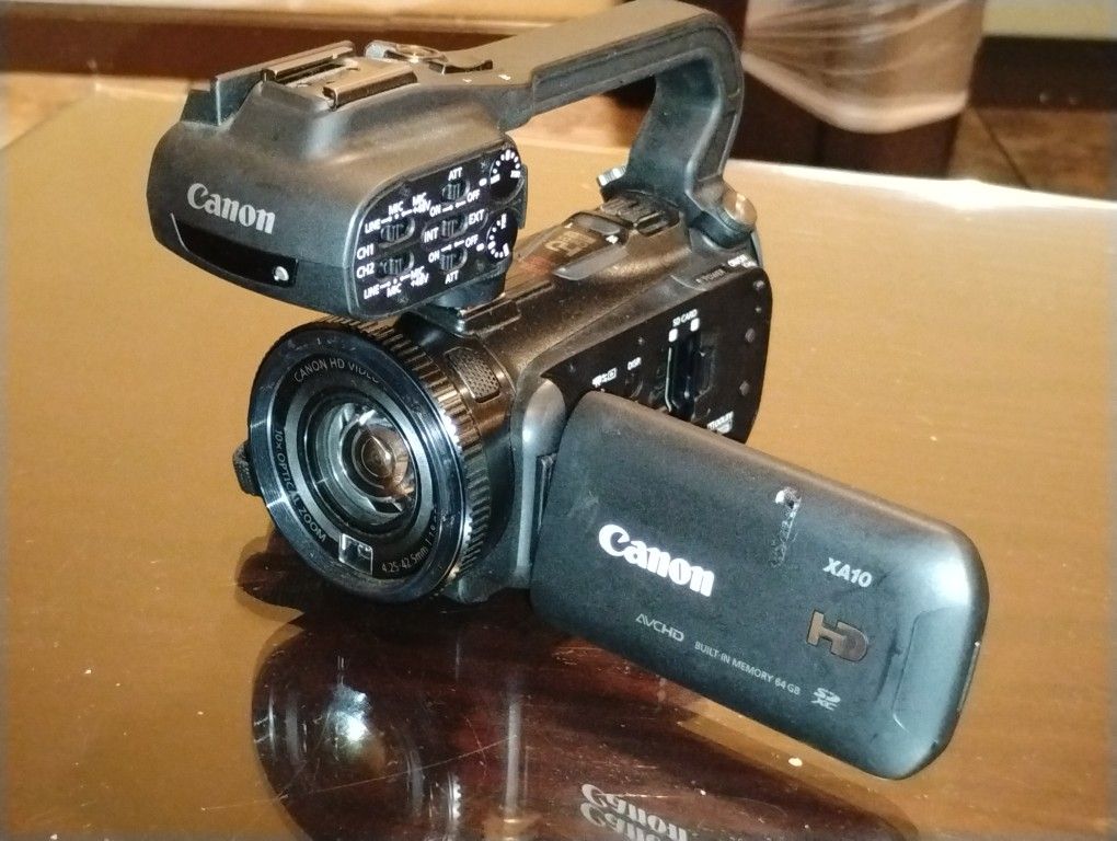 Canon Xa10 Cam Corder