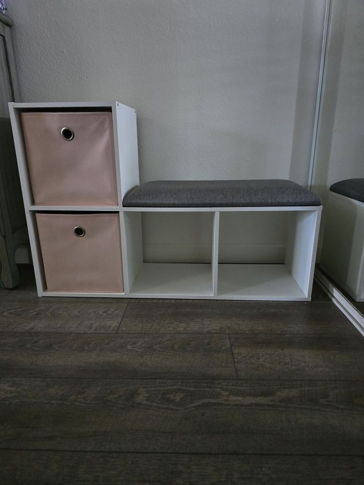 Cube organizer shelf with bench