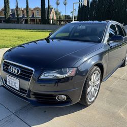 2012 Audi A4 2.0T Quattro Avant Premium Plus S-Line
