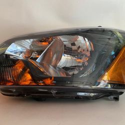 2015 2016 2017 2018 2019 2020 2021 2022 Ford Transit T150 T250 T350 Left Headlight - Faro Izquierdo