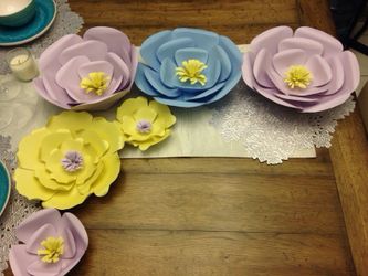 6 paper flowers