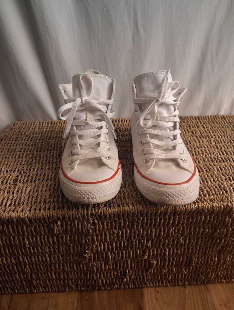 Converse Mens 7.5/Women's 9.5