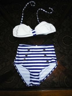 New girls swimsuit