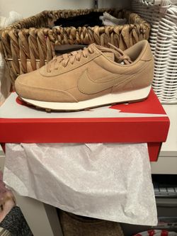Nike Women’s Beige Shoes
